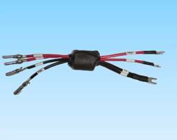 488. 產(chǎn)品名稱：新能源逆變器設(shè)備Switch輸入線/UL1083 12AWG/M4.0 Y形端子/MC4 PV光伏端子/錳鋅磁環(huán)/線束定制加